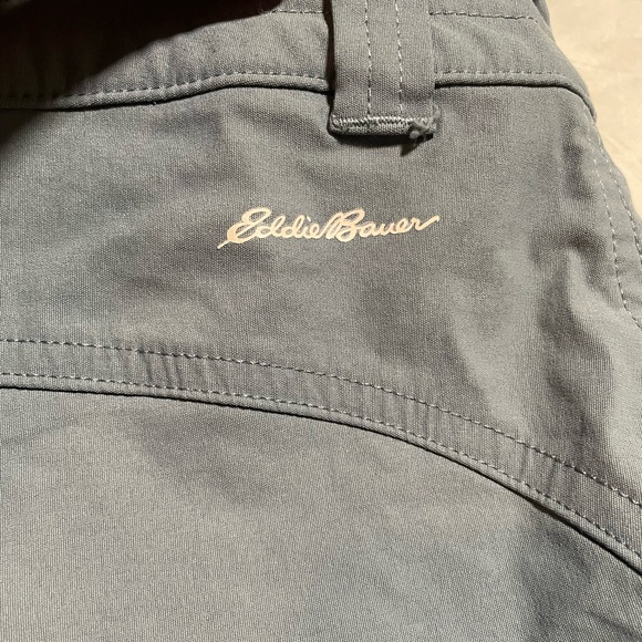 Eddie Bauer Women's Rainier Capri pants in a blue/gray color. Size 8. - Picture 13 of 13